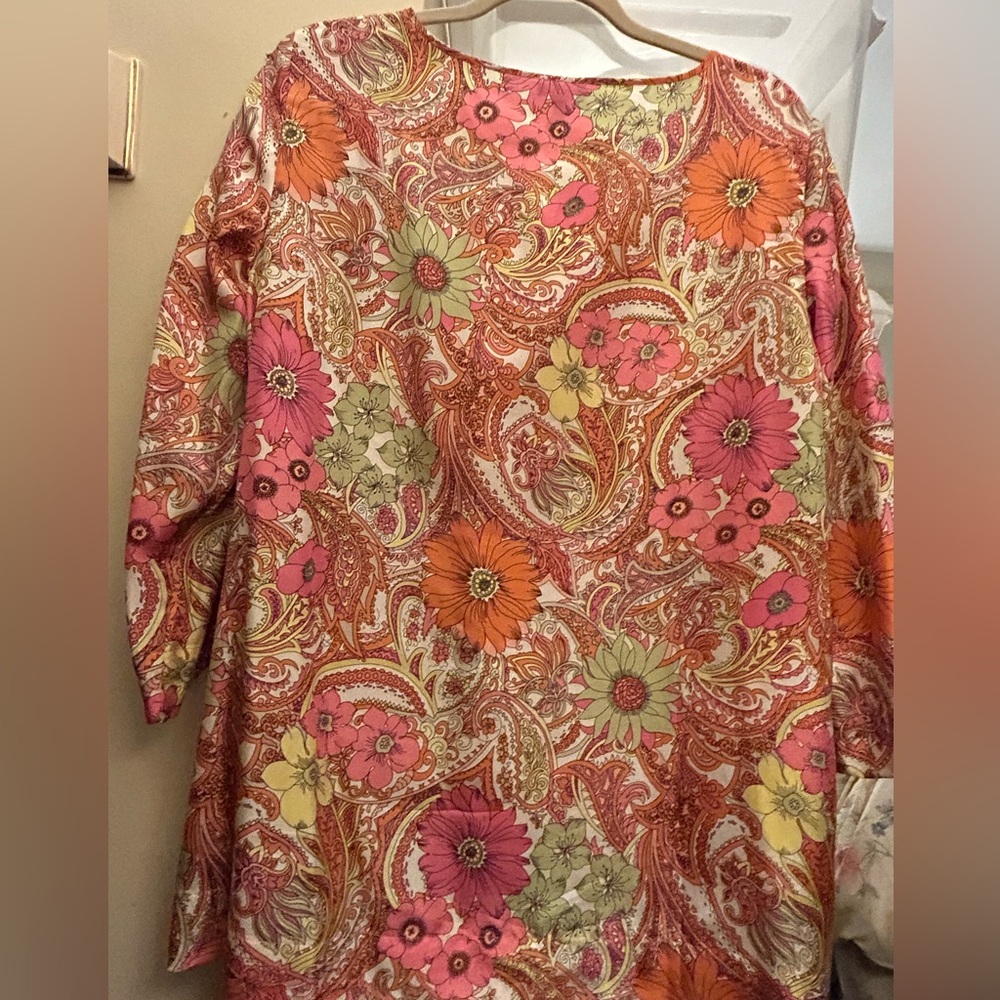 Talbots NWOT Silk 100% 1X Top Floral Paisley Hot pink orange lime 3/4 sleeve - Picture 10 of 16